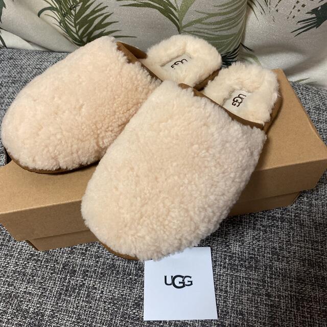 UGG(アグ)のemi様専用☆本日限定値下げ！UGG☆スリッパ　ルームシューズ インテリア/住まい/日用品のインテリア小物(スリッパ/ルームシューズ)の商品写真