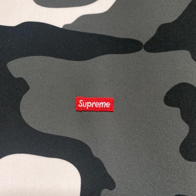 Supreme(シュプリーム)の専用 メンズのジャケット/アウター(マウンテンパーカー)の商品写真