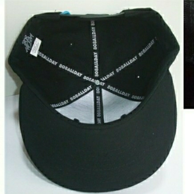 IN4MATION(インフォメーション)の808ALLDAY Flag Script Snapback キャップ　帽子 メンズの帽子(キャップ)の商品写真