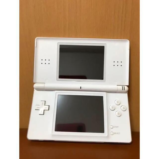 ニンテンドーDS(ニンテンドーDS)のニンテンドー DS Lite クリスタルホワイト セット エンタメ/ホビーのゲームソフト/ゲーム機本体(携帯用ゲーム機本体)の商品写真