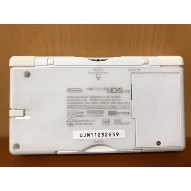 ニンテンドーDS(ニンテンドーDS)のニンテンドー DS Lite クリスタルホワイト セット エンタメ/ホビーのゲームソフト/ゲーム機本体(携帯用ゲーム機本体)の商品写真