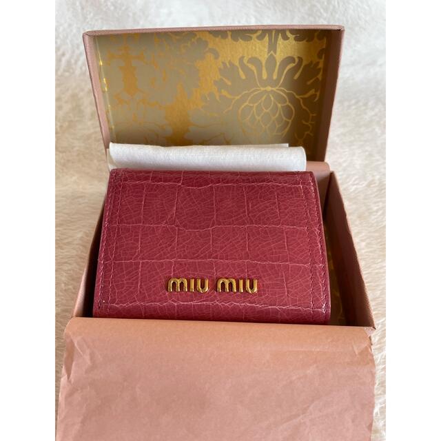 MIUMIU 三つ折り財布