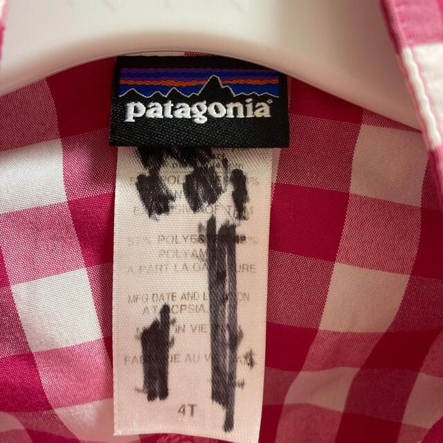 patagonia(パタゴニア)のpatagonia ジャケット　4T キッズ/ベビー/マタニティのキッズ服女の子用(90cm~)(ジャケット/上着)の商品写真