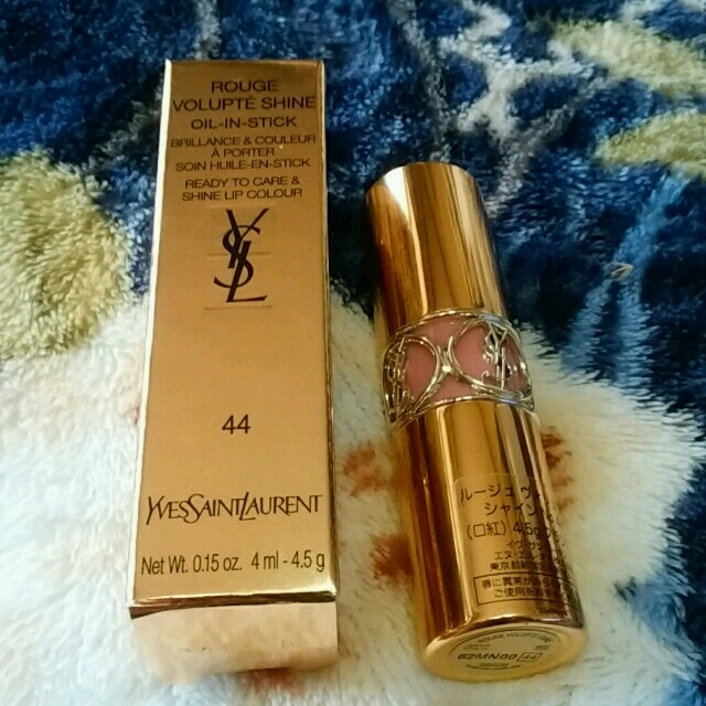 Yves Saint Laurent Beaute(イヴサンローランボーテ)のYSL ルージュ　ヴォリュプテ　シャイン コスメ/美容のベースメイク/化粧品(口紅)の商品写真