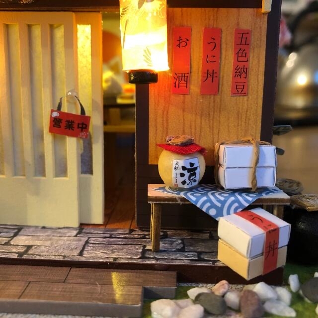 ミニチュアドールハウス　完成品　2階建てのお寿司屋さん❤︎ ハンドメイドのおもちゃ(ミニチュア)の商品写真