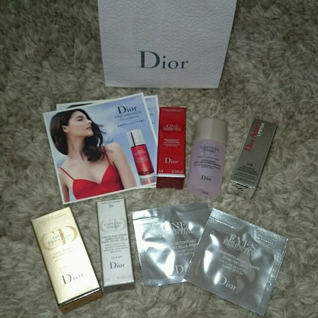 Dior(ディオール)のDior☆サンプルセット コスメ/美容のキット/セット(サンプル/トライアルキット)の商品写真