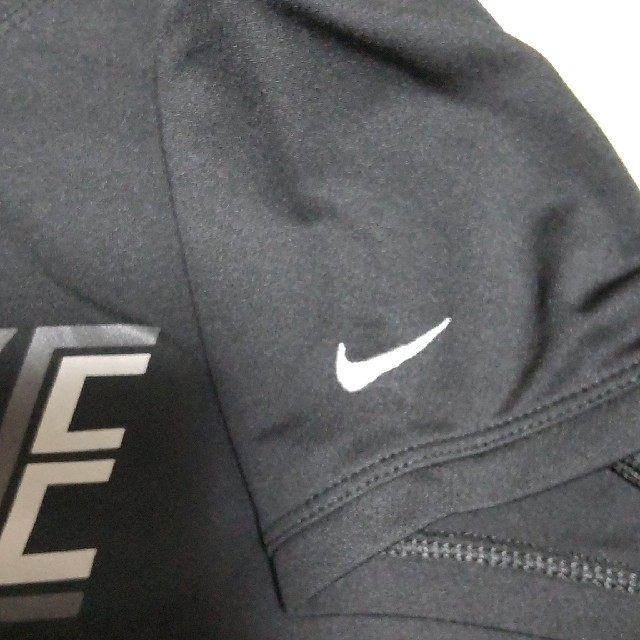 NIKE(ナイキ)のNIKE　Tシャツ　レディースXL レディースのトップス(Tシャツ(半袖/袖なし))の商品写真