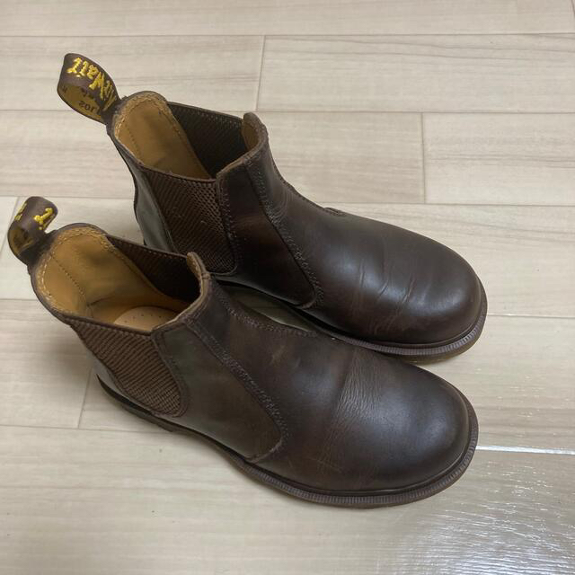 Dr.Martens(ドクターマーチン)のyp様専用　ドクターマーチン 2976 ブラウン　チェルシー　サイドゴアブーツ レディースの靴/シューズ(ブーツ)の商品写真