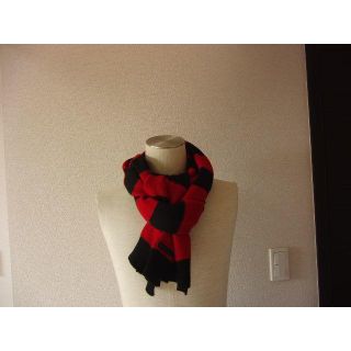PRADA(マフラー/ショール)のフリマアイテム一覧 PRADA(マフラー/ショール)のフリマアイテム一覧