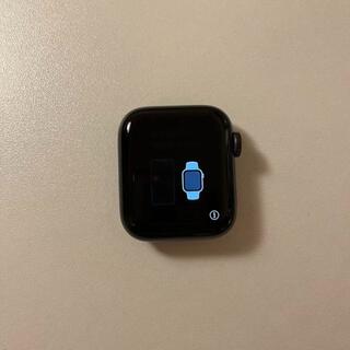 アップル(Apple)のApple Watch SE スペースグレイ GPS アルミ 40mm(その他)