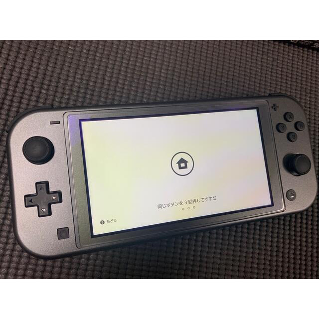 Nintendo Switch(ニンテンドースイッチ)のNintendo Switch Lite ディアルガ・パルキア 新品同様 エンタメ/ホビーのゲームソフト/ゲーム機本体(携帯用ゲーム機本体)の商品写真