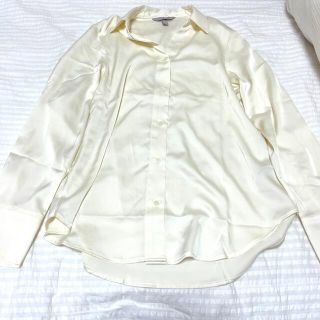 エイチアンドエム(H&M)のH&M サテン ホワイト シャツ(シャツ/ブラウス(長袖/七分))