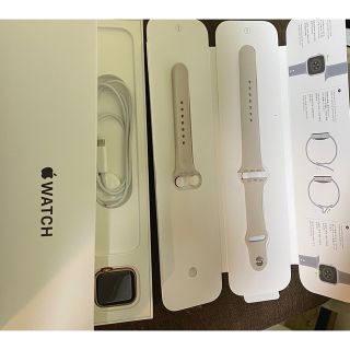 アップルウォッチ(Apple Watch)のApple Watch SE GPSモデル 40mm ゴールド MKQ03J/A(その他)