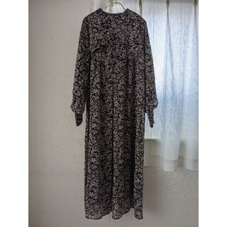 トゥデイフル(TODAYFUL)のwillfully　cape design foliage OP　black(ロングワンピース/マキシワンピース)