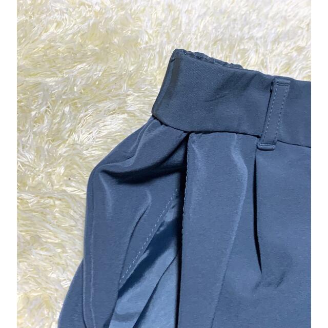 GU(ジーユー)のGU スラックス ブルー レディースのパンツ(カジュアルパンツ)の商品写真