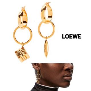 ロエベ(LOEWE)のロエベ　アシメントリックイヤリング(ピアス)