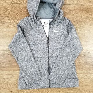 ナイキ(NIKE)のNIKE　パーカー　120cm(ジャケット/上着)