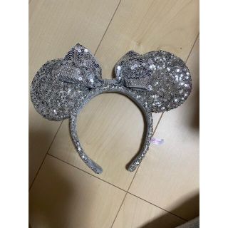 ディズニー(Disney)のディズニー カチューシャ スパンコール シルバー(カチューシャ)