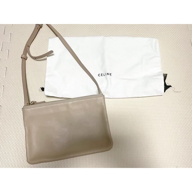 celine(セリーヌ)のセリーヌ　トリオ　ショルダーバック レディースのバッグ(ショルダーバッグ)の商品写真