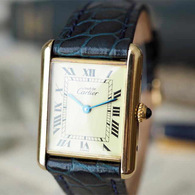 Cartier(カルティエ)の美品✨カルティエ マストタンク LM 新品ベルト 純正尾錠✨オメガ ロレックス レディースのファッション小物(腕時計)の商品写真