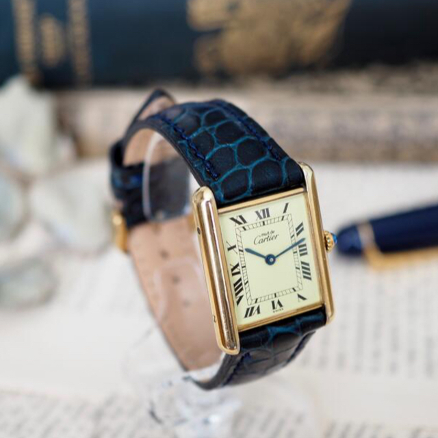 Cartier(カルティエ)の美品✨カルティエ マストタンク LM 新品ベルト 純正尾錠✨オメガ ロレックス レディースのファッション小物(腕時計)の商品写真