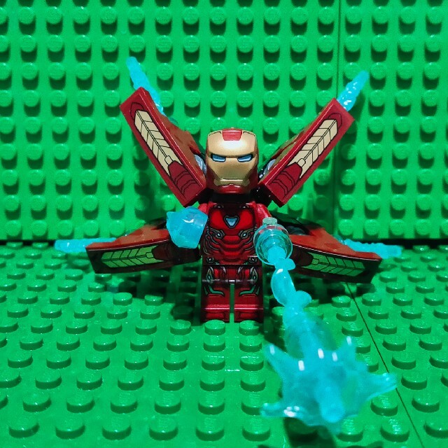 Lego(レゴ)のLEGO MARVEL 76107 ミニフィグ アイアンマン マーク50 エンタメ/ホビーのおもちゃ/ぬいぐるみ(その他)の商品写真