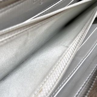 CHANEL - 超美品☆希少レア!!CHANEL☆スターエンボス長財布☆24番台