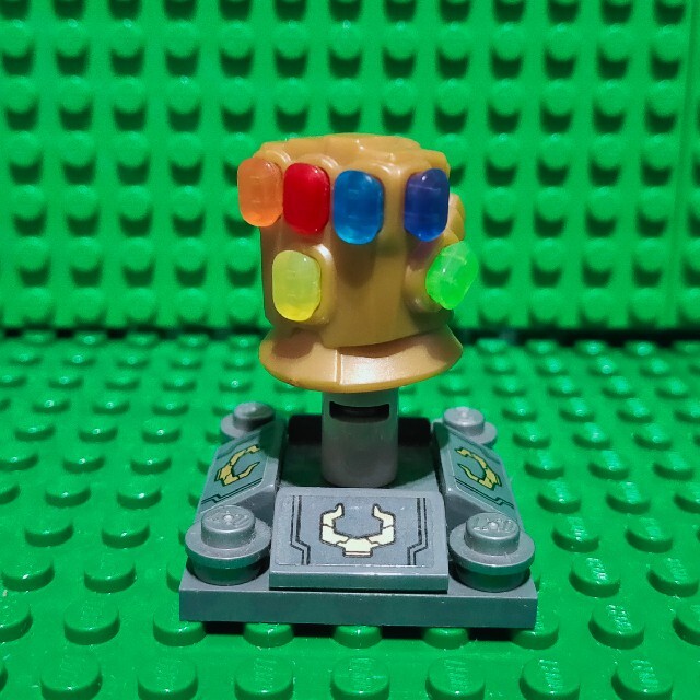 Lego(レゴ)のLEGO MARVEL 76107 サノス インフィニティストーン全種類 エンタメ/ホビーのおもちゃ/ぬいぐるみ(その他)の商品写真