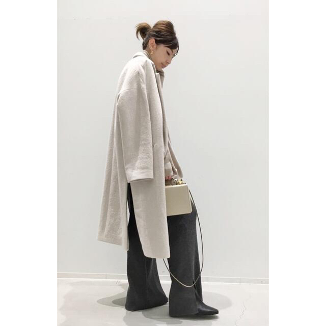 L'Appartement DEUXIEME CLASSE(アパルトモンドゥーズィエムクラス)の美品！アパルトモン 32PARADIS COAT ナチュラル 38 レディースのジャケット/アウター(ロングコート)の商品写真