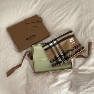 バーバリー(BURBERRY)のBurberry マフラー　カシミヤスカーフ(マフラー/ショール)