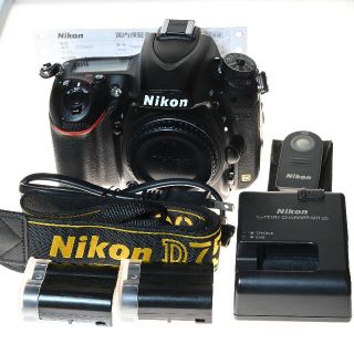 ニコン(Nikon)のニコン デジタル一眼レフカメラ D750 ボディ Nikon 純正予備バッテリー(デジタル一眼)