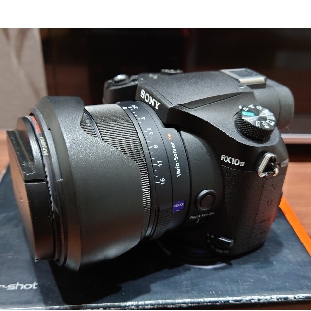 SONY(ソニー)の専用　SONY Cyber−Shot RX DSC-RX10M4 スマホ/家電/カメラのカメラ(コンパクトデジタルカメラ)の商品写真