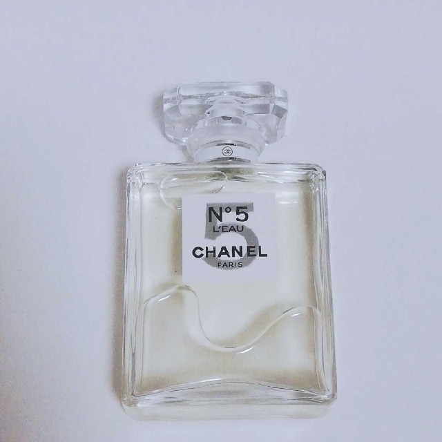 シャネル N°5 ロー オードゥ トワレット (ヴァポリザター)100ml