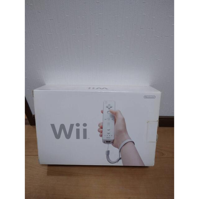 Wii(ウィー)のwii 本体！　激安　美品！ エンタメ/ホビーのゲームソフト/ゲーム機本体(家庭用ゲーム機本体)の商品写真