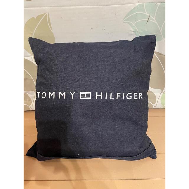 TOMMY HILFIGER(トミーヒルフィガー)の非売品！トミーヒルフィガー★クッションカバー インテリア/住まい/日用品のインテリア小物(クッション)の商品写真