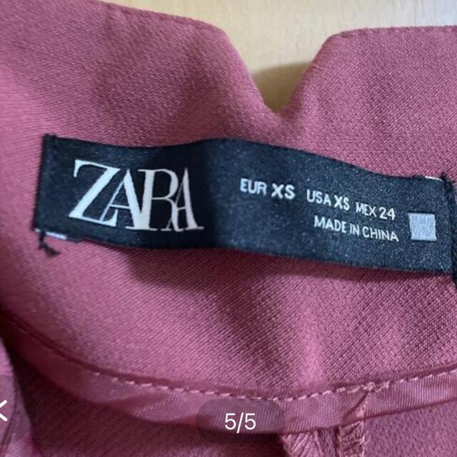 ZARA(ザラ)のZARA ハイウエストパンツ ピンク XS レディースのパンツ(クロップドパンツ)の商品写真
