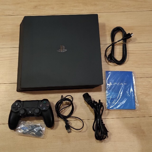 (品)PS4 pro 1TB CUH-7000B B01