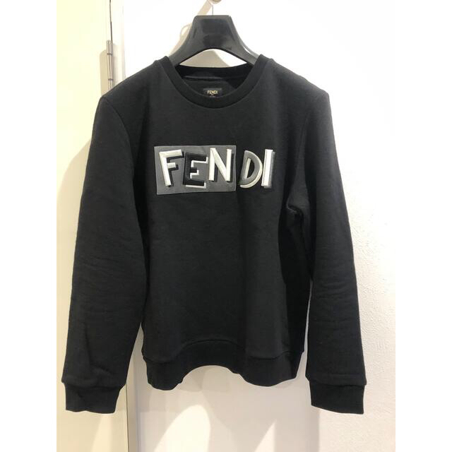 ＦＥＮＤＩ　スウェット　Ｎｉｓｓｙ