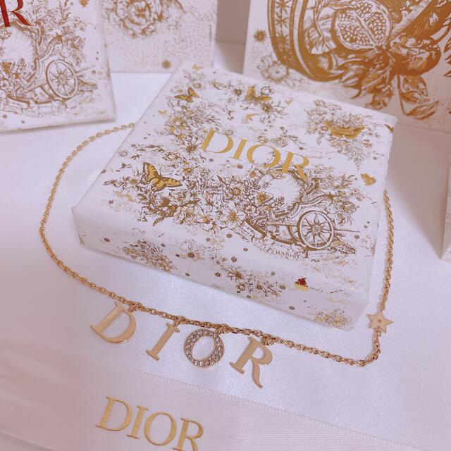 Dior ディオール　ネックレス　アクセサリー　ゴールド　キラキラ　ビジュー