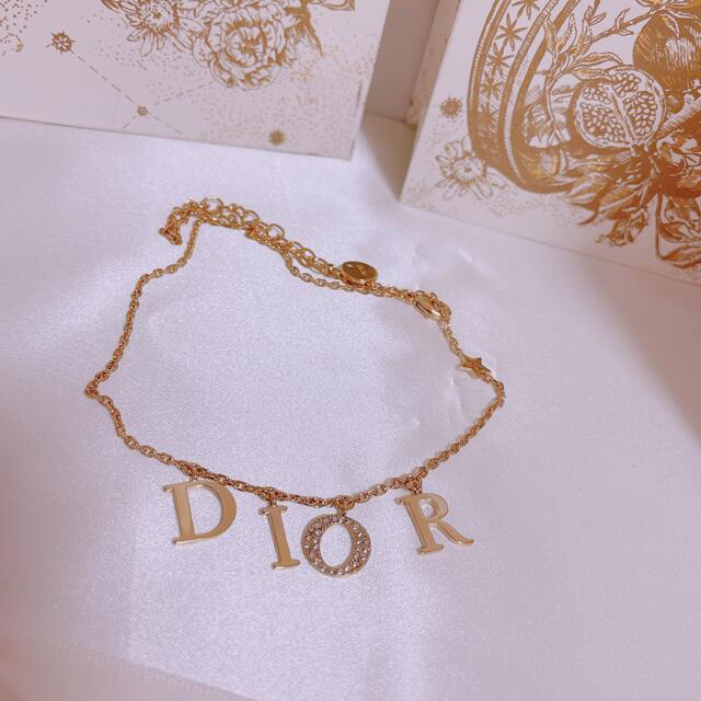 Dior(ディオール)のDior ディオール　ネックレス　アクセサリー　ゴールド　キラキラ　ビジュー レディースのアクセサリー(ネックレス)の商品写真