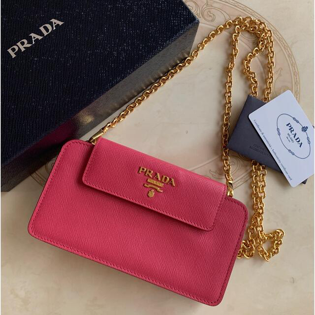 PRADA(プラダ)の♡ちーちゃん様♡専用 レディースのファッション小物(財布)の商品写真