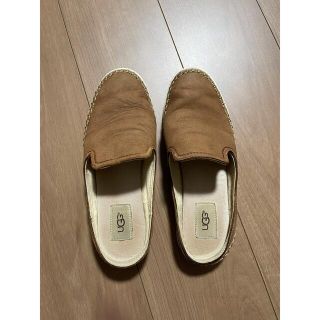 アグ(UGG)のUGG スリッポン　デッキシューズ　本革(スリッポン/モカシン)