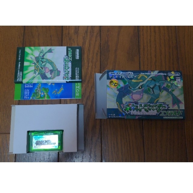 ポケモン(ポケモン)の【中古】ポケットモンスターエメラルド エンタメ/ホビーのゲームソフト/ゲーム機本体(携帯用ゲームソフト)の商品写真