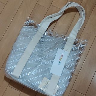 新品タグ付き　レオナール　ビニールトートバッグ　　　　　　　　レオナールスポーツ