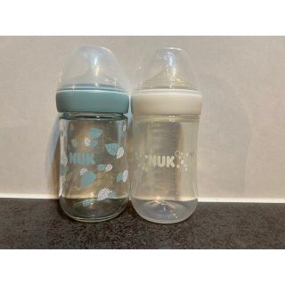 アカチャンホンポ(アカチャンホンポ)の美品 NUK 哺乳瓶 240ml 2本セット(哺乳ビン)