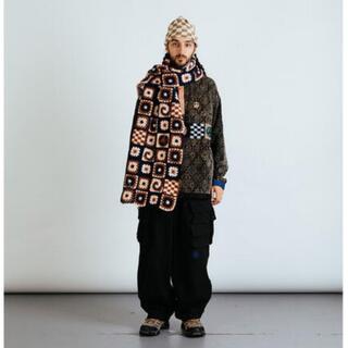 ワンエルディーケーセレクト(1LDK SELECT)の21aw story mfg peace scarf XL(ストール)