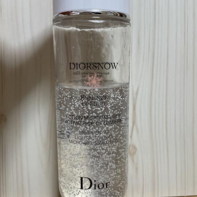 Christian Dior(クリスチャンディオール)のスノーライトエッセンスローション　クリスチャン　ディオール コスメ/美容のスキンケア/基礎化粧品(化粧水/ローション)の商品写真