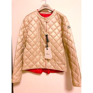 モンクレール(MONCLER)のあっこ様専用です！！MONCLERレディース  ベージュ 1  M レア　希少(ダウンジャケット)