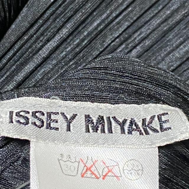 ISSEY MIYAKE(イッセイミヤケ)のイッセイミヤケ 長袖カットソー サイズL - レディースのトップス(カットソー(長袖/七分))の商品写真