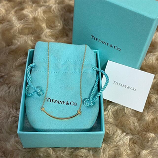Tiffany & Co. - 美品✨　Tiffany Tスマイル　ネックレス　K18 750 YG